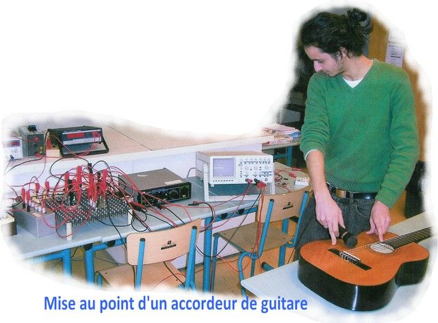 Mise au point d'un accordeur de guitare lors des TIPE au Lycée Raspail, Paris 14