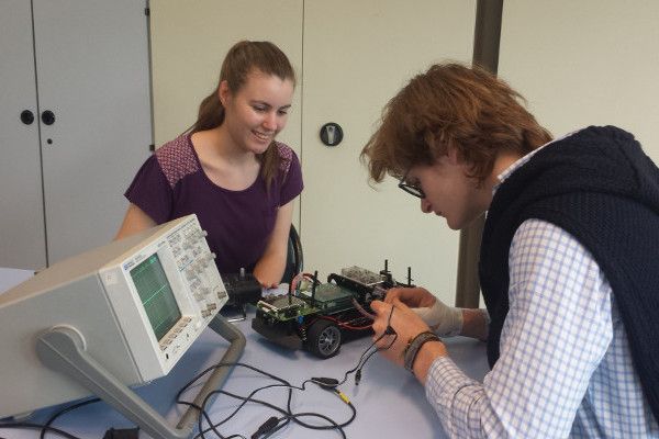 Une approche Matière, Énergie, Information en STI2D au Lycée Raspail, Paris 14 Une approche Matière, Énergie, Information en STI2D au Lycée Raspail, Paris 14